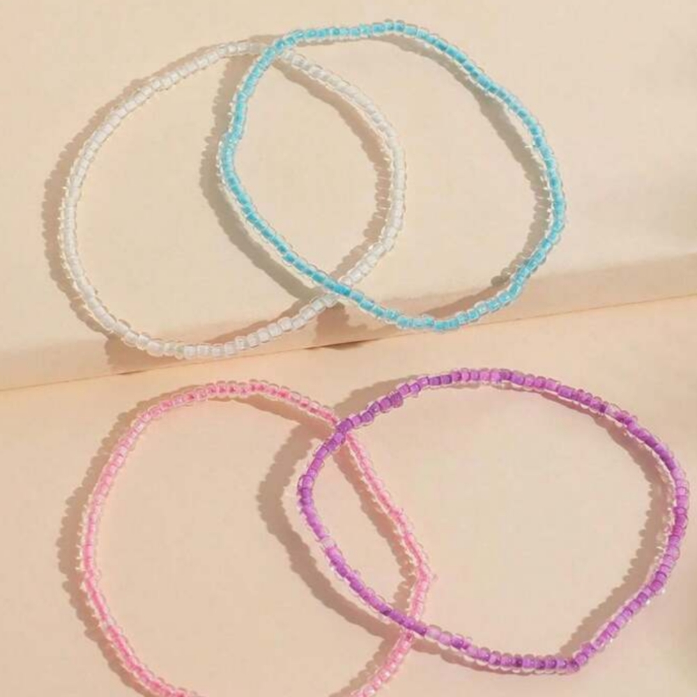 4 anklets 🩷💜🤍🩵 - Picture 4 of 7